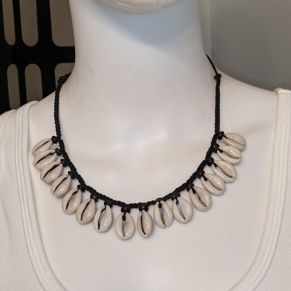 Shell Statementpiecenecklace - image 1